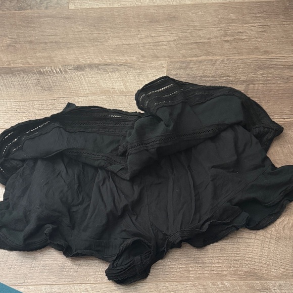 Black Ruffle Mini Skirt - Picture 4 of 6